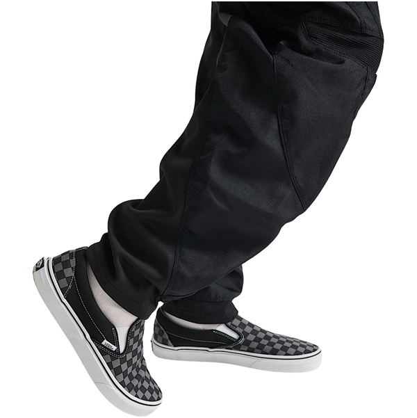 2026 Vans Classic Slip-on Shoes VN000EYEBPJ1 - Black / Pewter Check